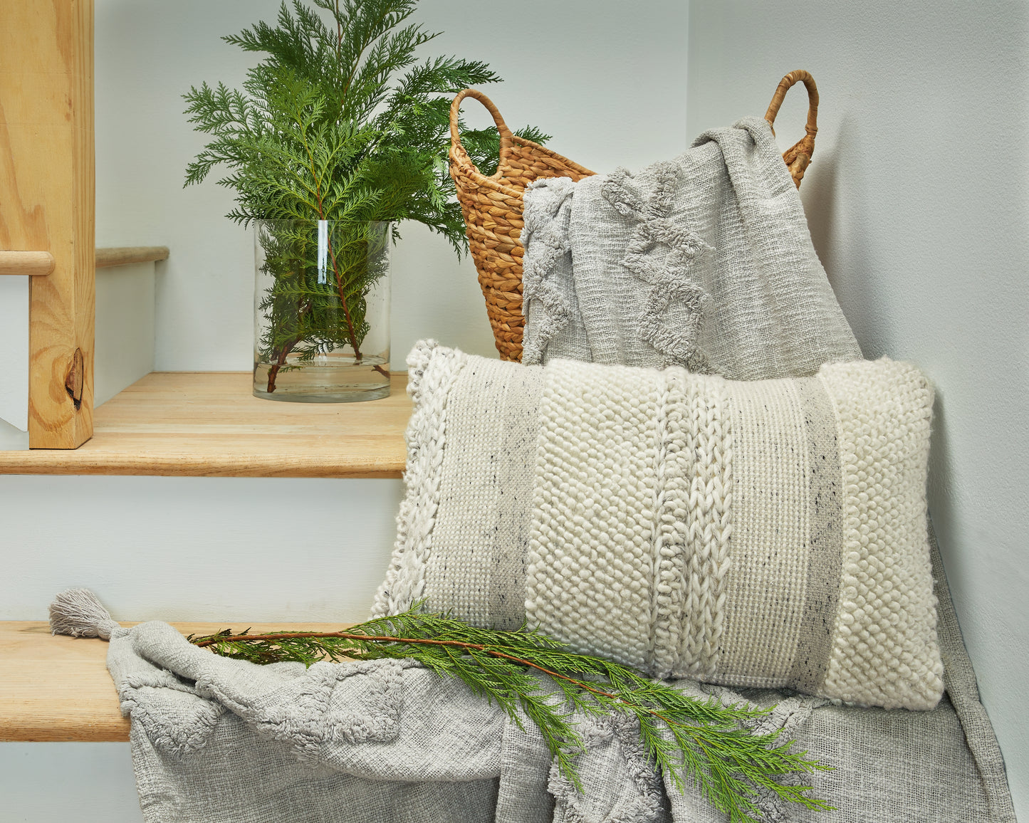 Cape Furniture Outlet - Ashley Furniture - Standon Pillows - Pillow / Gray/White - A1001005P