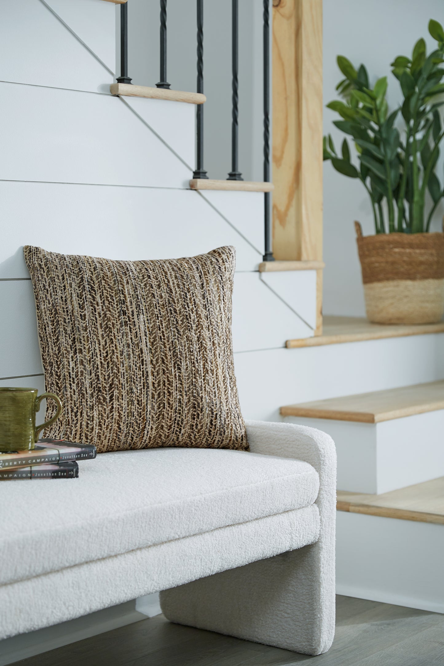 Cape Furniture Outlet - Ashley Furniture - Jayner Pillows - Pillow (4/CS) / Multi - A1001069