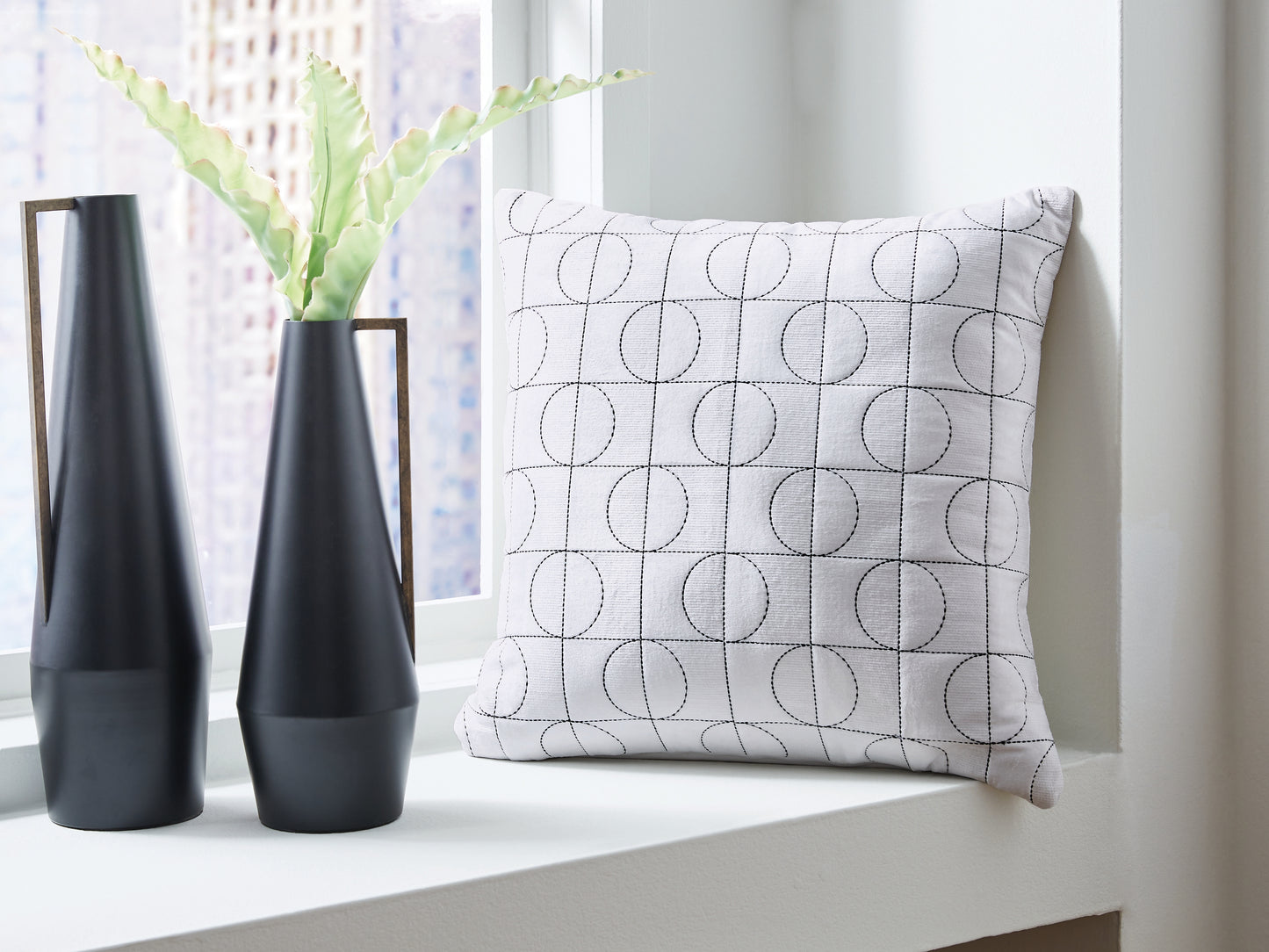 Cape Furniture Outlet - Ashley Furniture - Kydner Pillows - Pillow (4/CS) / White/Black - A1001107