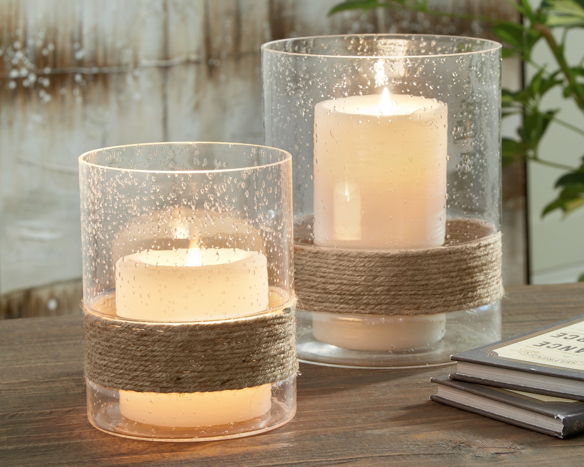 Cape Furniture Outlet - Ashley Furniture - Eudocia Candle Holder - Candle Holder Set (Set of 2) / Clear - A2000456