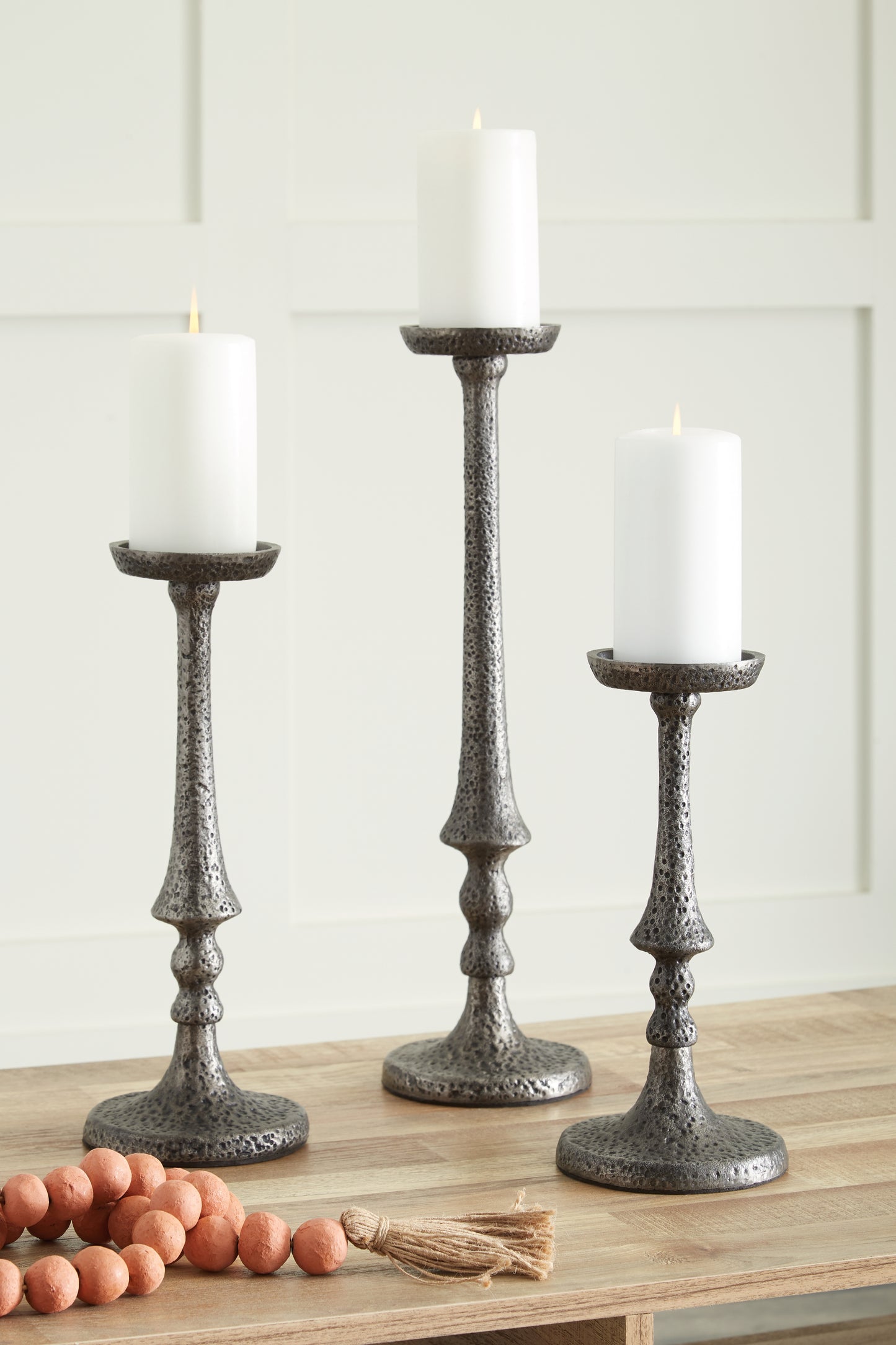 Cape Furniture Outlet - Ashley Furniture - Eravell Candle Holder - Candle Holder Set (3/CN) / Pewter Finish - A2000584
