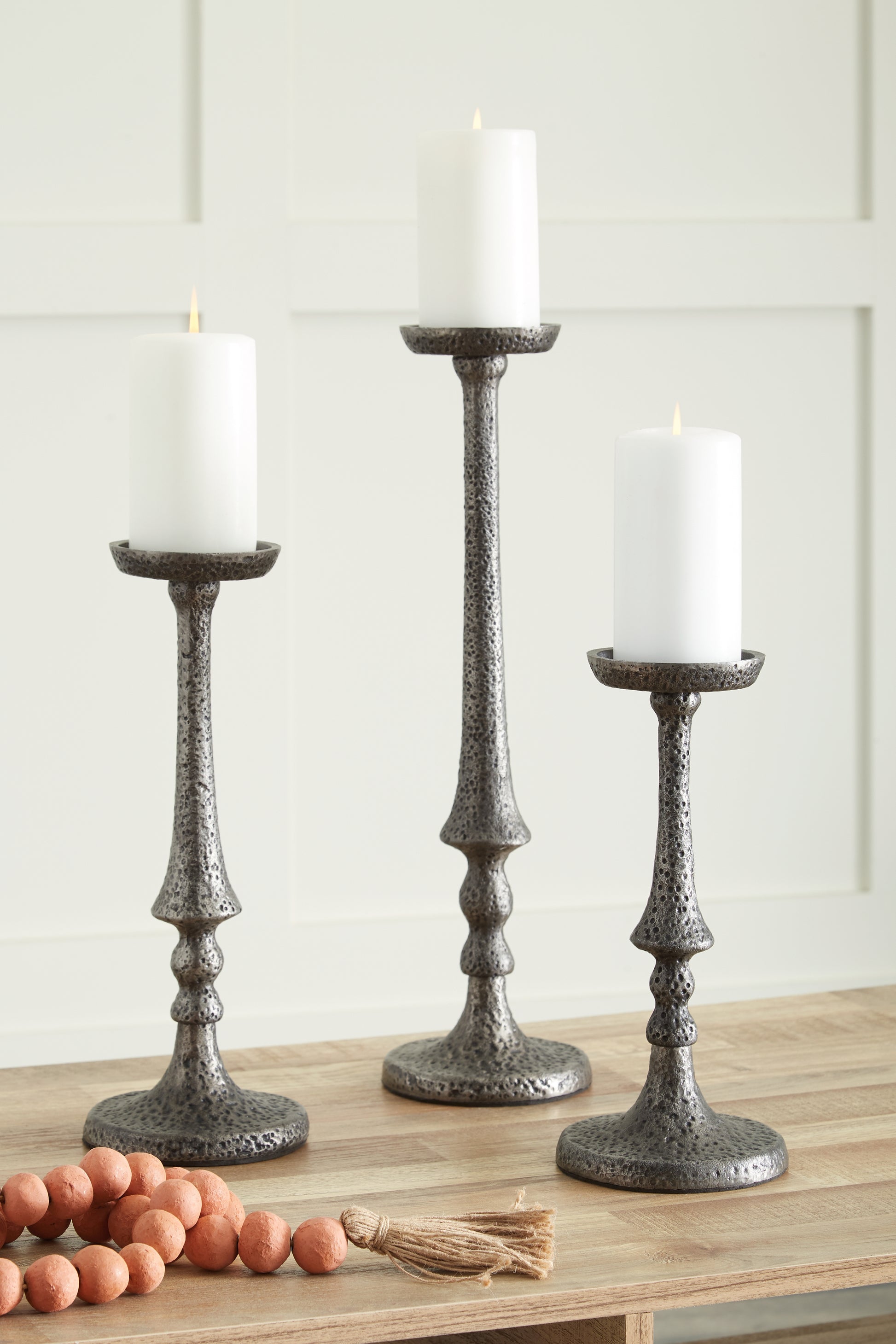 Cape Furniture Outlet - Ashley Furniture - Eravell Candle Holder - Candle Holder Set (3/CN) / Pewter Finish - A2000584