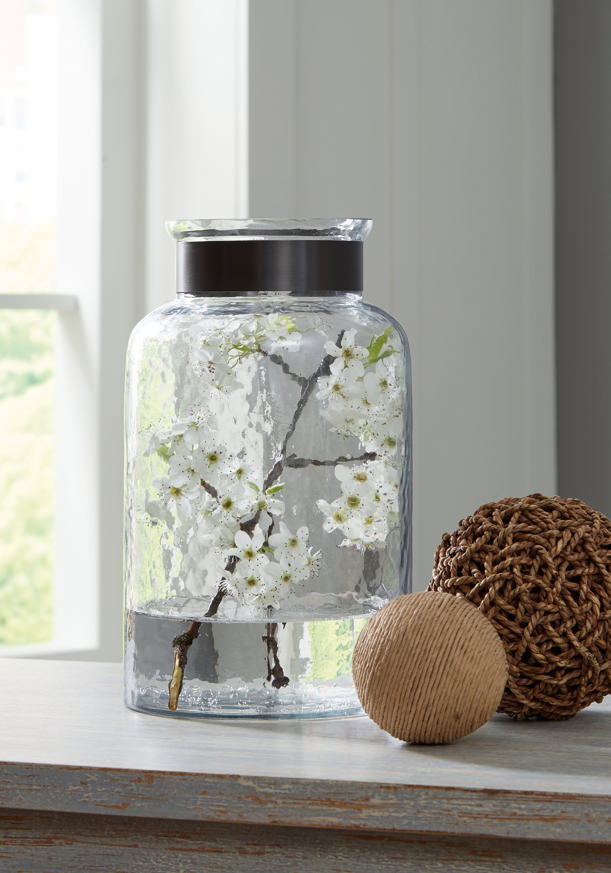 Cape Furniture Outlet - Ashley Furniture - Lukasvale Vase - Vase / Clear/Pewter Finish - A2000585