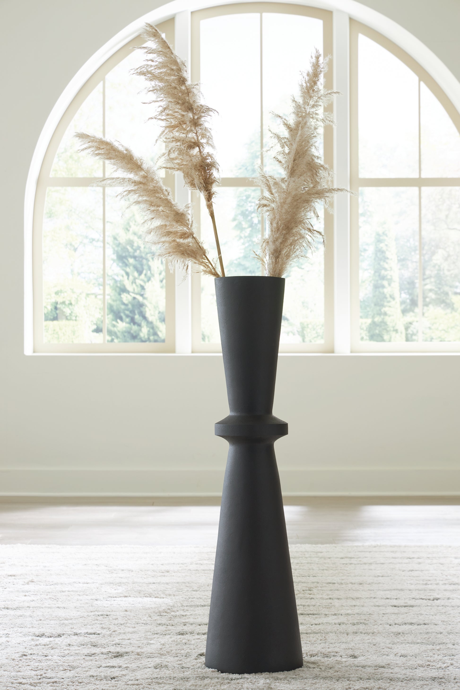 Cape Furniture Outlet - Ashley Furniture - Collisten Vase - Vase / Black - A2000664