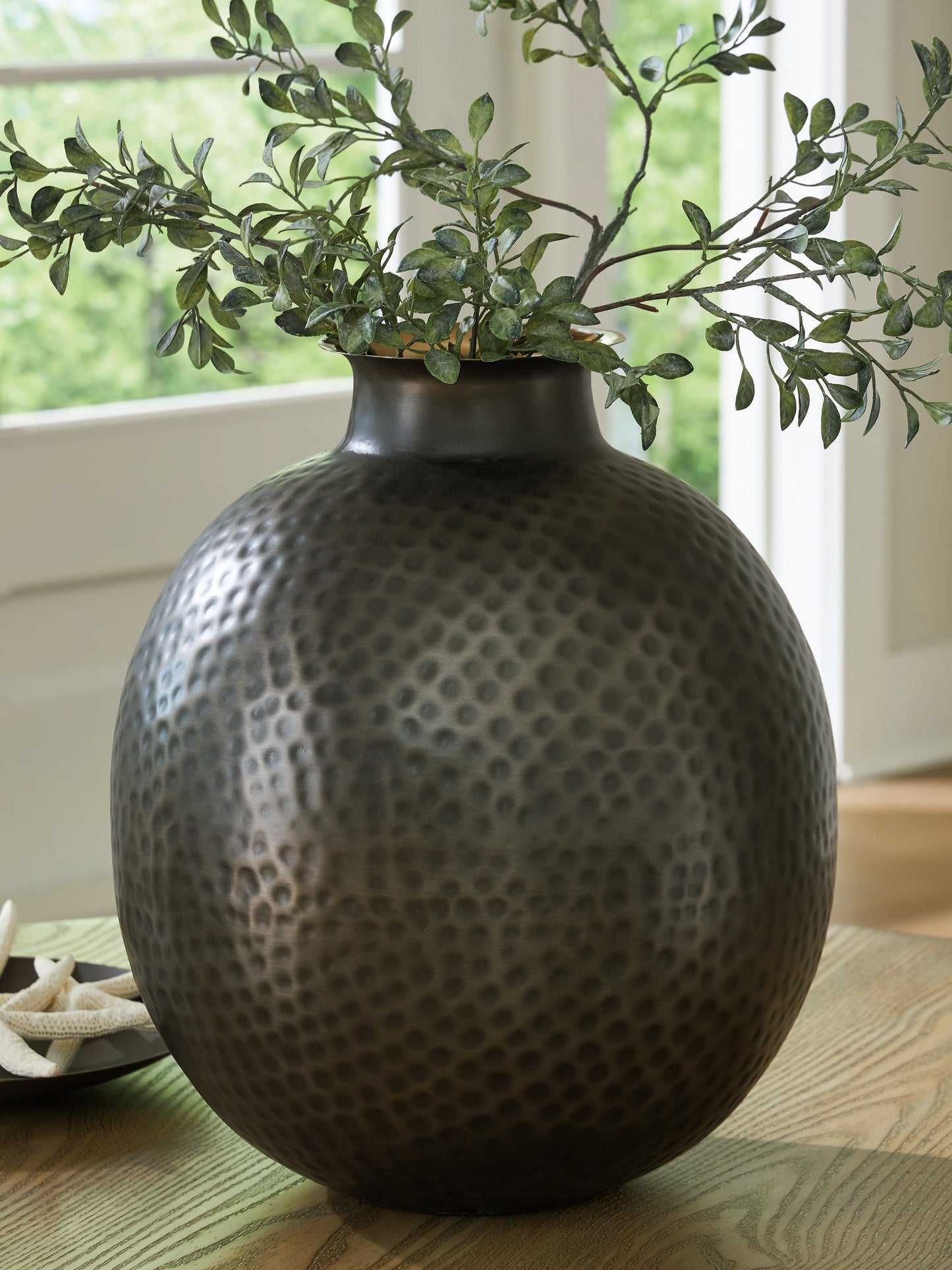 Cape Furniture Outlet - Ashley Furniture - Woody Vase - Vase / Pewter/Gold Finish - A2000845