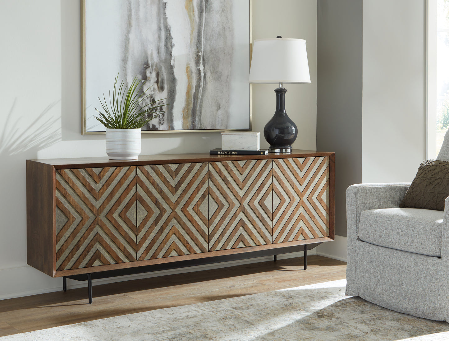 Cape Furniture Outlet - Ashley Furniture - Dreggan Accent Cabinet - Accent Cabinet / Brown/Gold Finish - A4000577