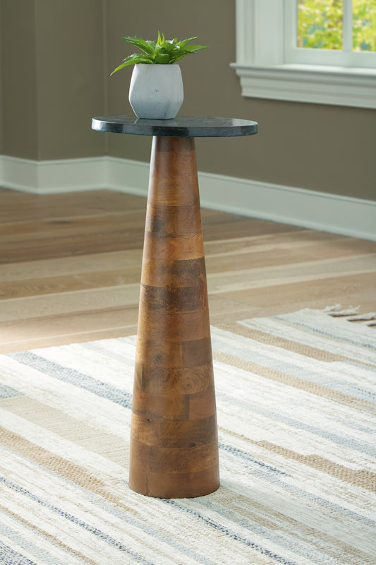 Cape Furniture Outlet - Ashley Furniture - Quinndon Accent Table - Accent Table / Brown/Black - A4000633