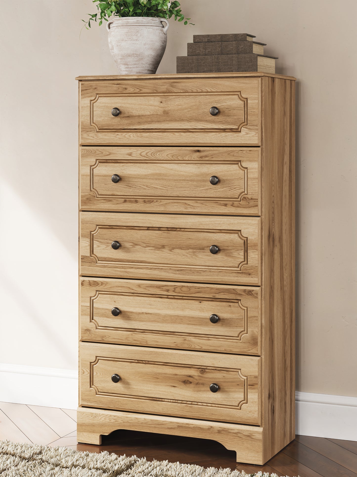 Cape Furniture Outlet - Ashley Furniture - Aleaport Bedroom - Five Drawer Chest / Warm Brown - PCB1075-46