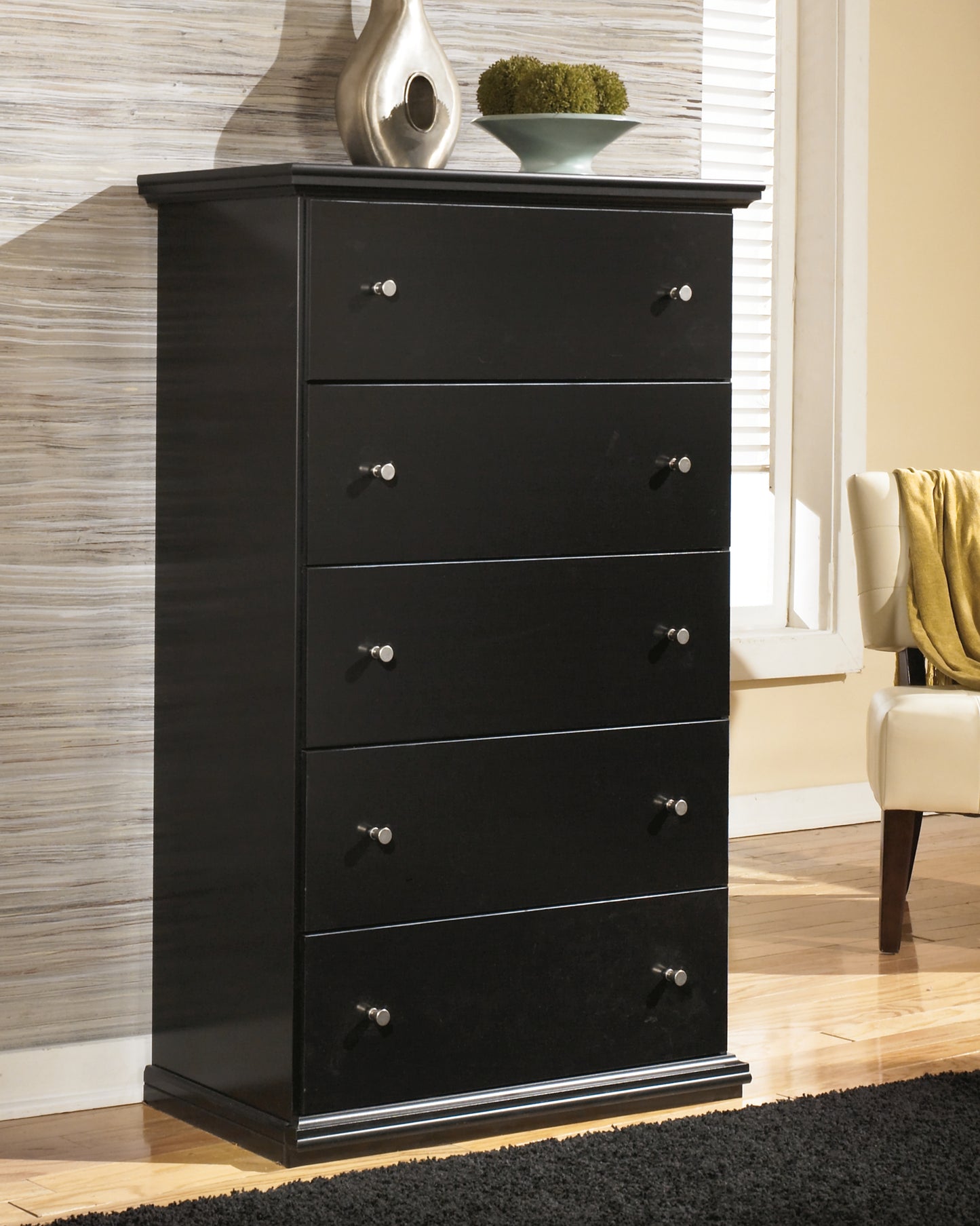 Cape Furniture Outlet - Ashley Furniture - Maribel Bedroom - Five Drawer Chest / Black - B138-46