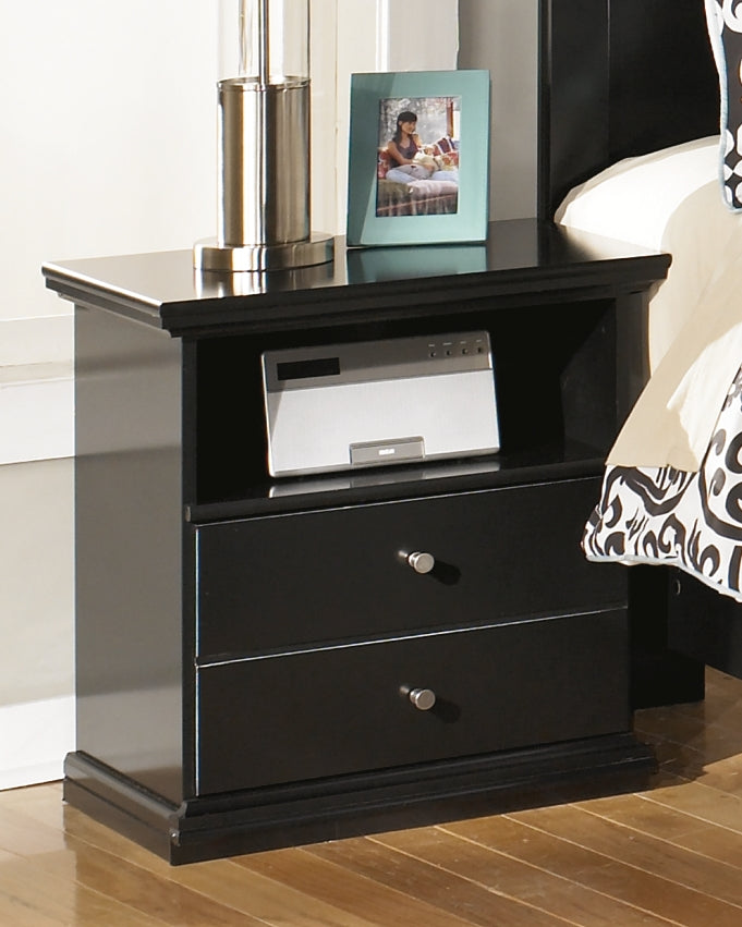 Cape Furniture Outlet - Ashley Furniture - Maribel Bedroom - King Panel Bed / Black - B138B57