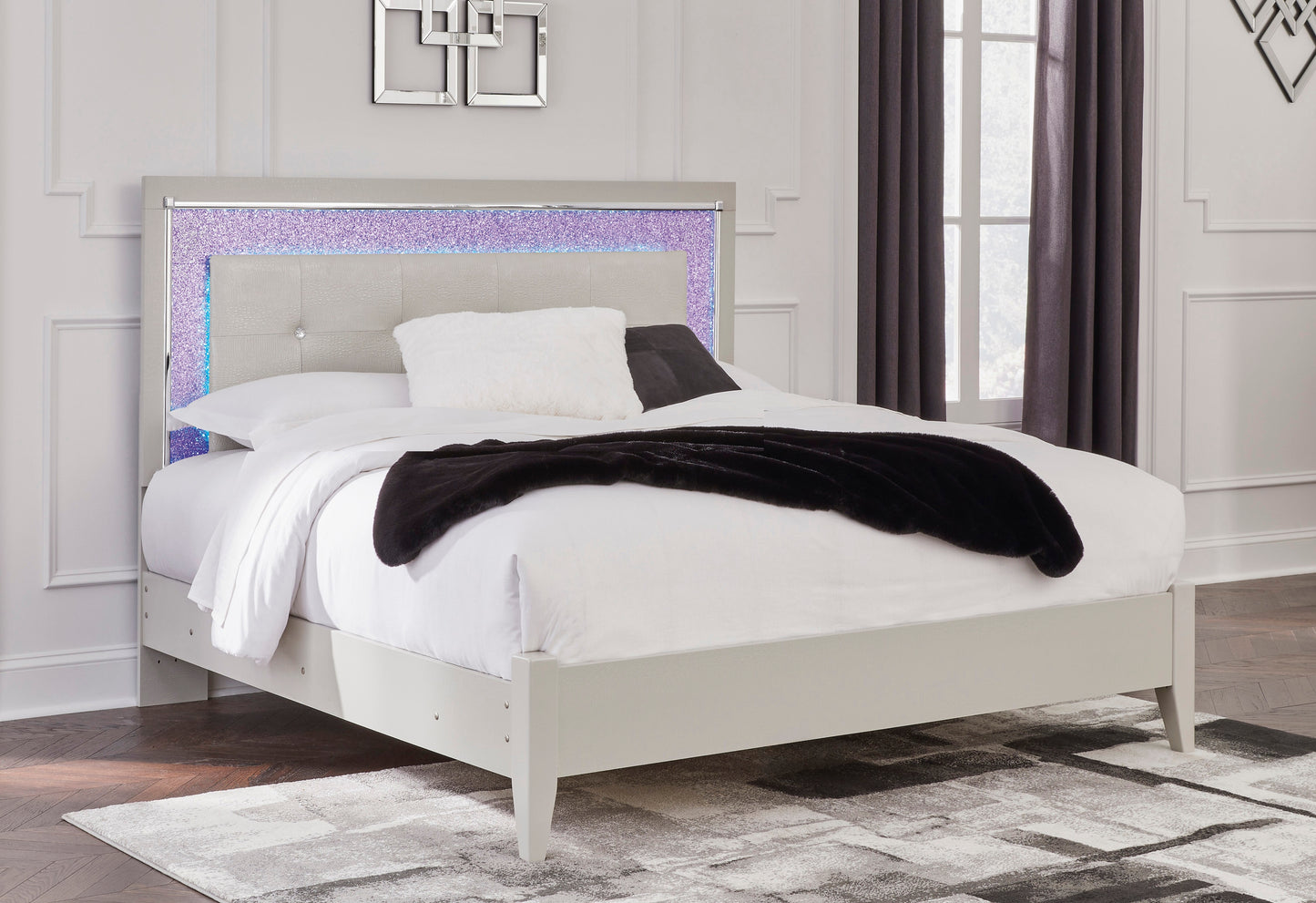 Zyniden Bedroom