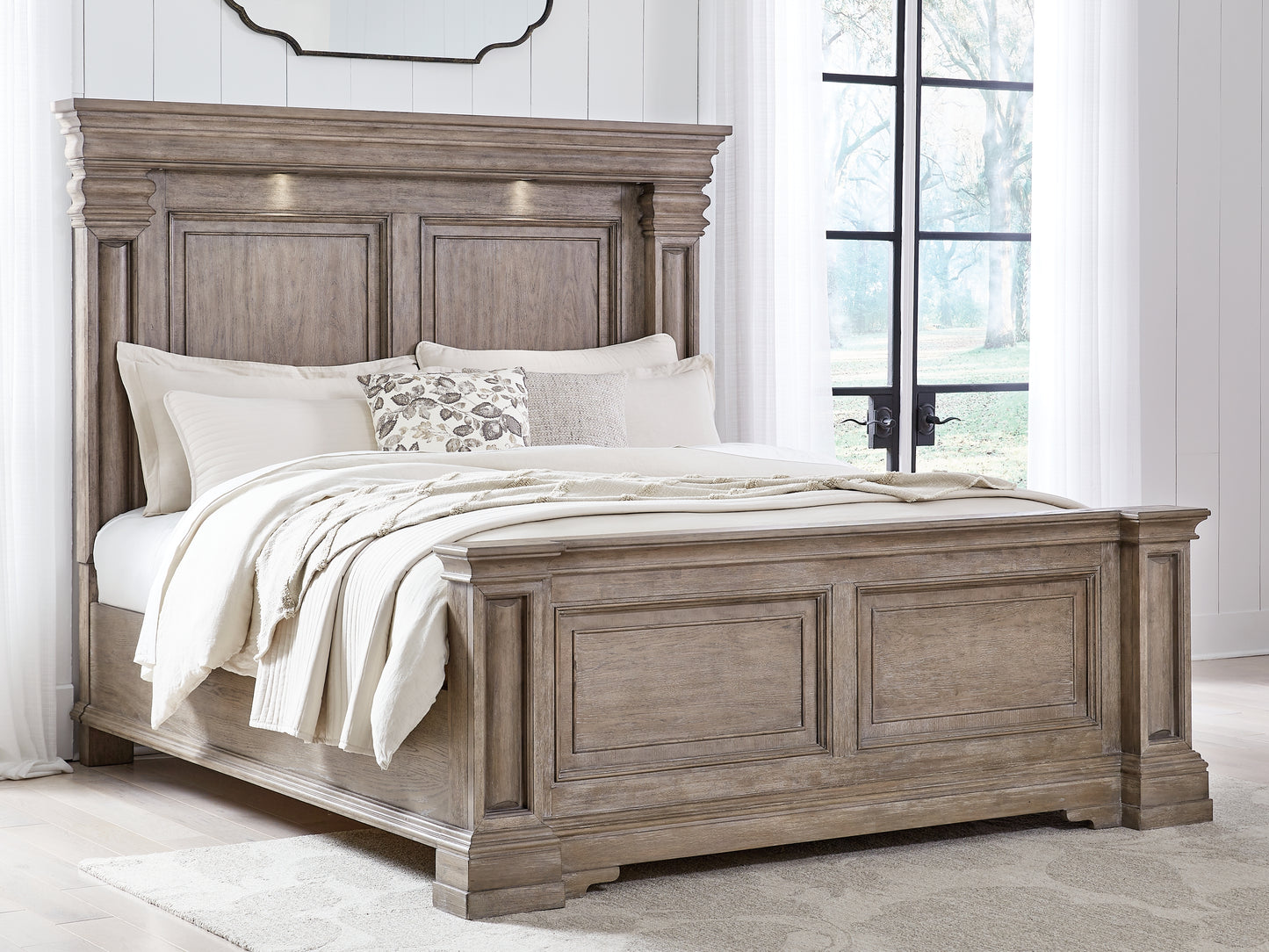 Cape Furniture Outlet - Ashley Furniture - Blairhurst Bedroom - Queen Panel Bed / Light Grayish Brown - B916B2