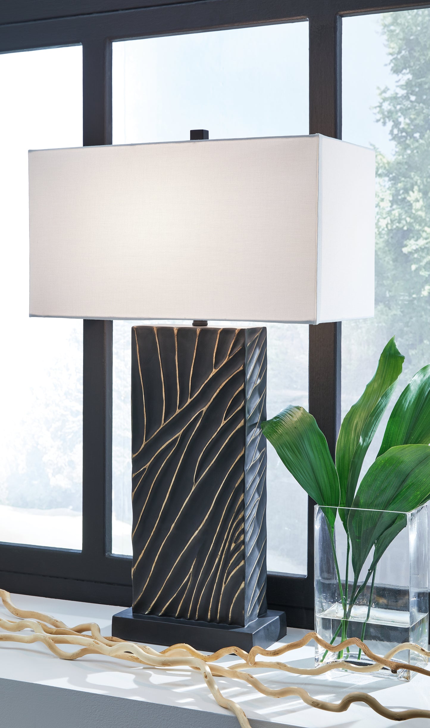 Cape Furniture Outlet - Ashley Furniture - Bartlen Lighting - 2-Piece Lamp Set / Black/Gold Finish - L235774X2