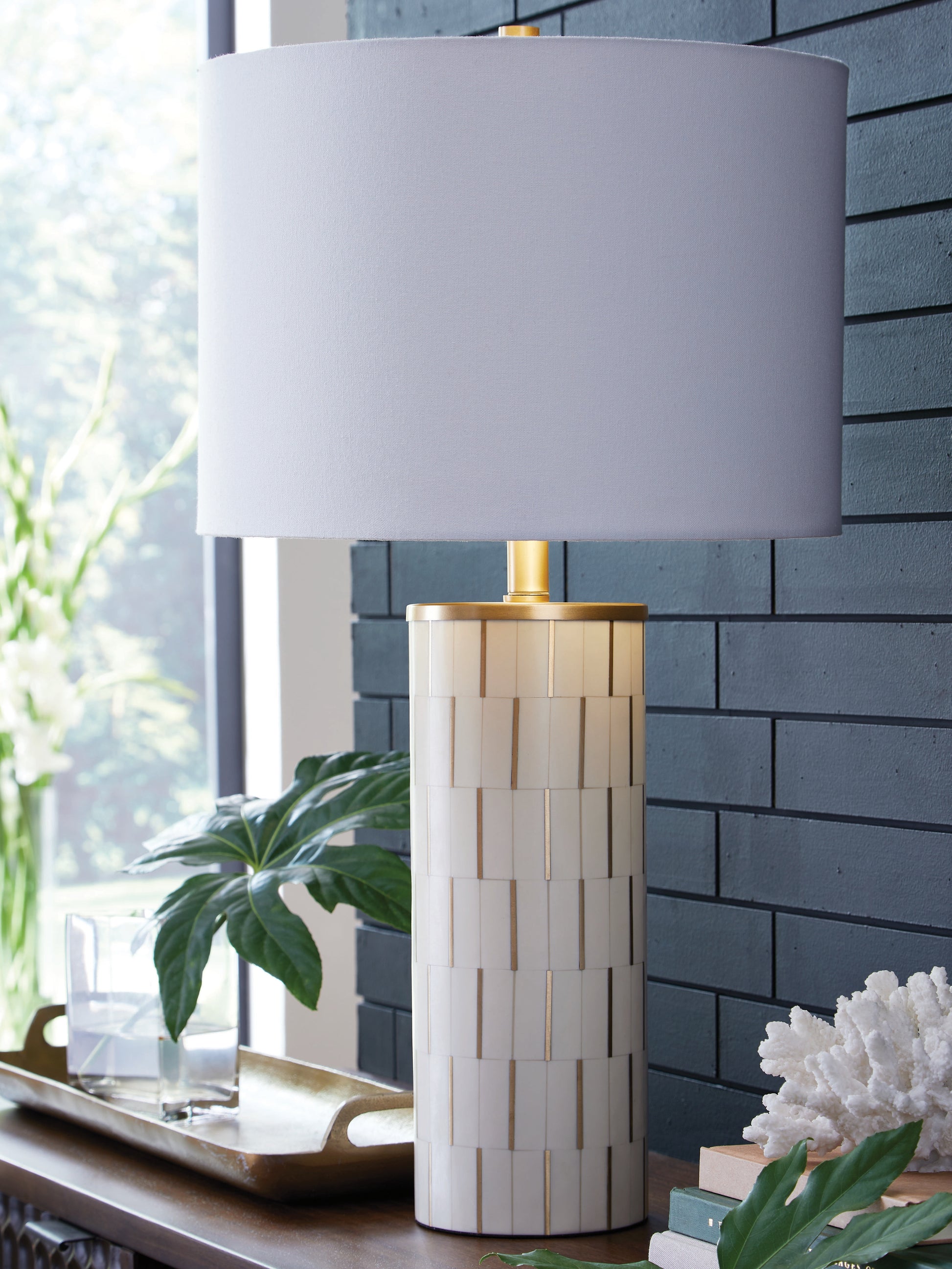 Cape Furniture Outlet - Ashley Furniture - Faridworth Lighting - Poly Table Lamp (1/CN) / White/Gold Finish - L235954
