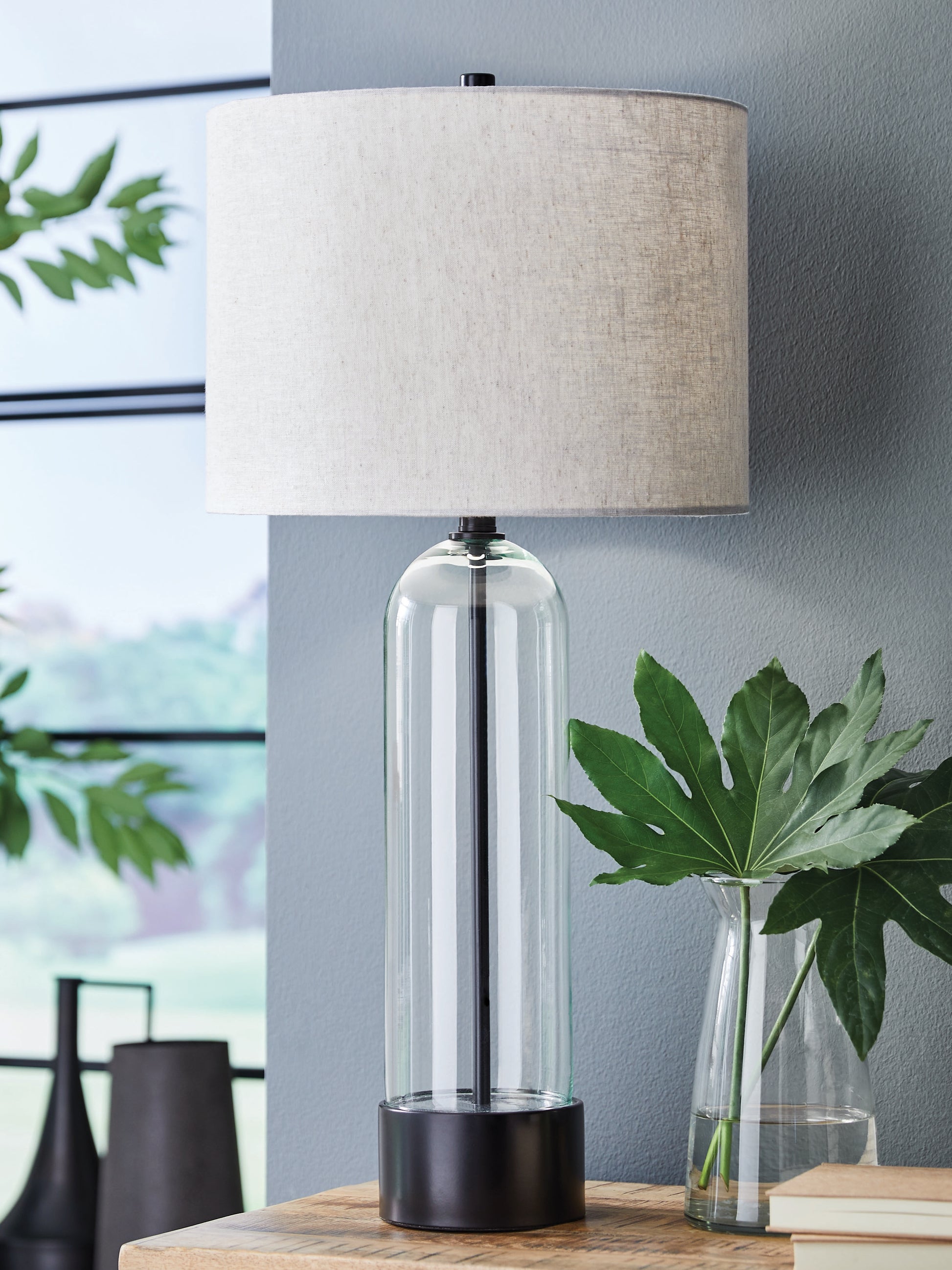 Cape Furniture Outlet - Ashley Furniture - Kerrbrook Lighting - Glass Table Lamp (1/CN) / Clear/Black - L430944