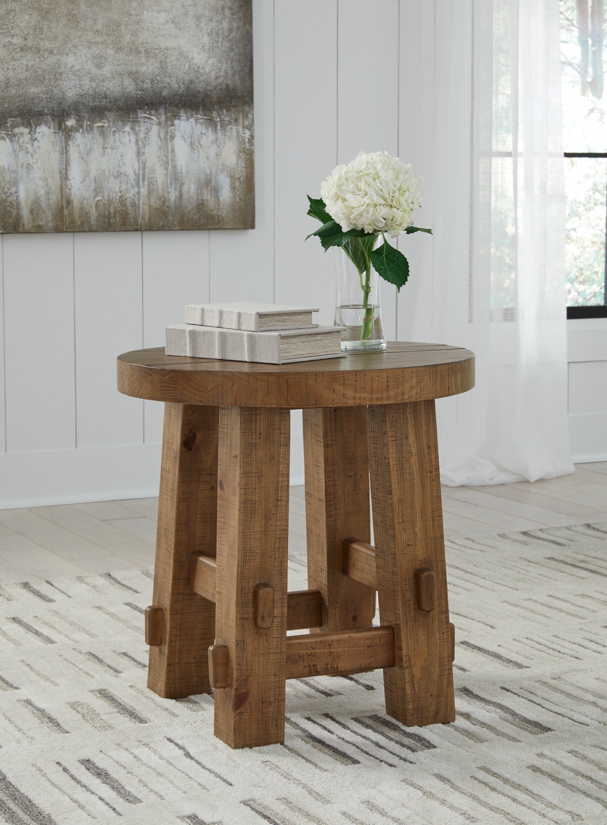 Cape Furniture Outlet - Ashley Furniture - Mackifeld End Table - Round End Table / Warm Brown - T724-6