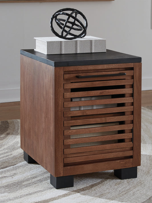 Cape Furniture Outlet - Ashley Furniture - Kallari Chairside End Table - Chair Side End Table / Warm Brown/Black - T737-7