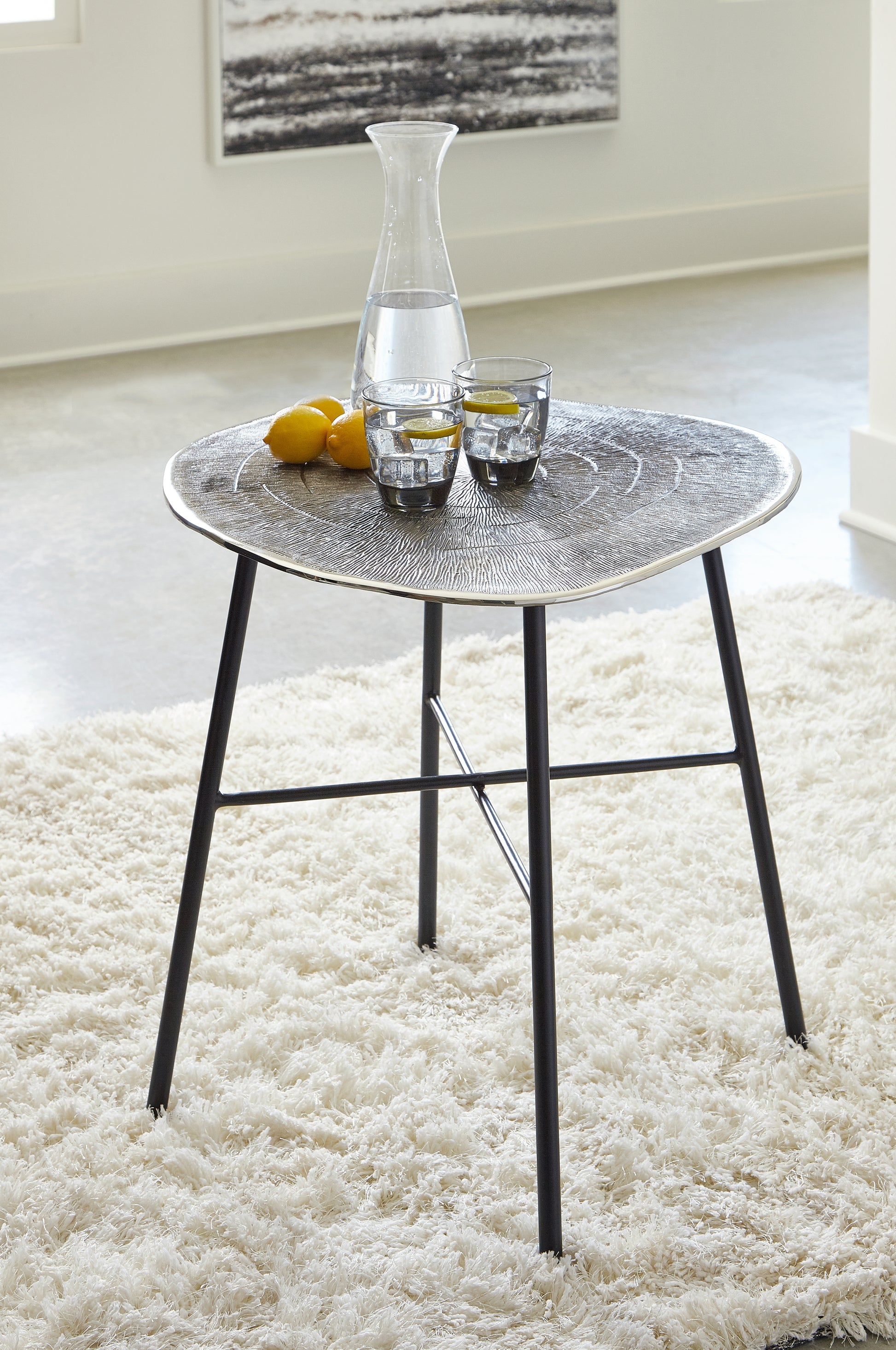 Cape Furniture Outlet - Ashley Furniture - Laverford End Table - Round End Table / Chrome/Black - T836-6