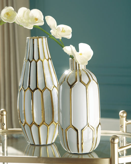 Cape Furniture Outlet - Ashley Furniture - Mohsen Vase - Vase Set (Set of 2) / Gold Finish/White - A2000135