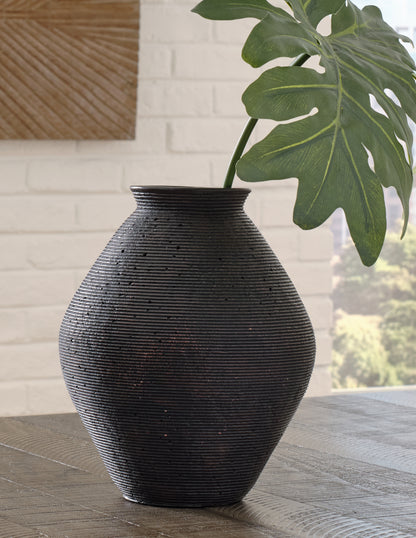 Cape Furniture Outlet - Ashley Furniture - Hannela Vase - Vase / Antique Brown - A2000511