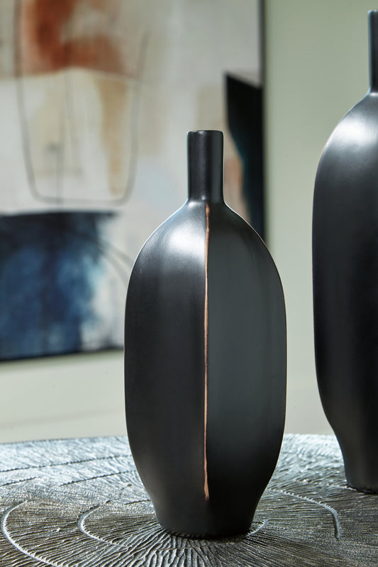 Cape Furniture Outlet - Ashley Furniture - Rhaveney Vase - Vase (3/CS) / Black - A2000550
