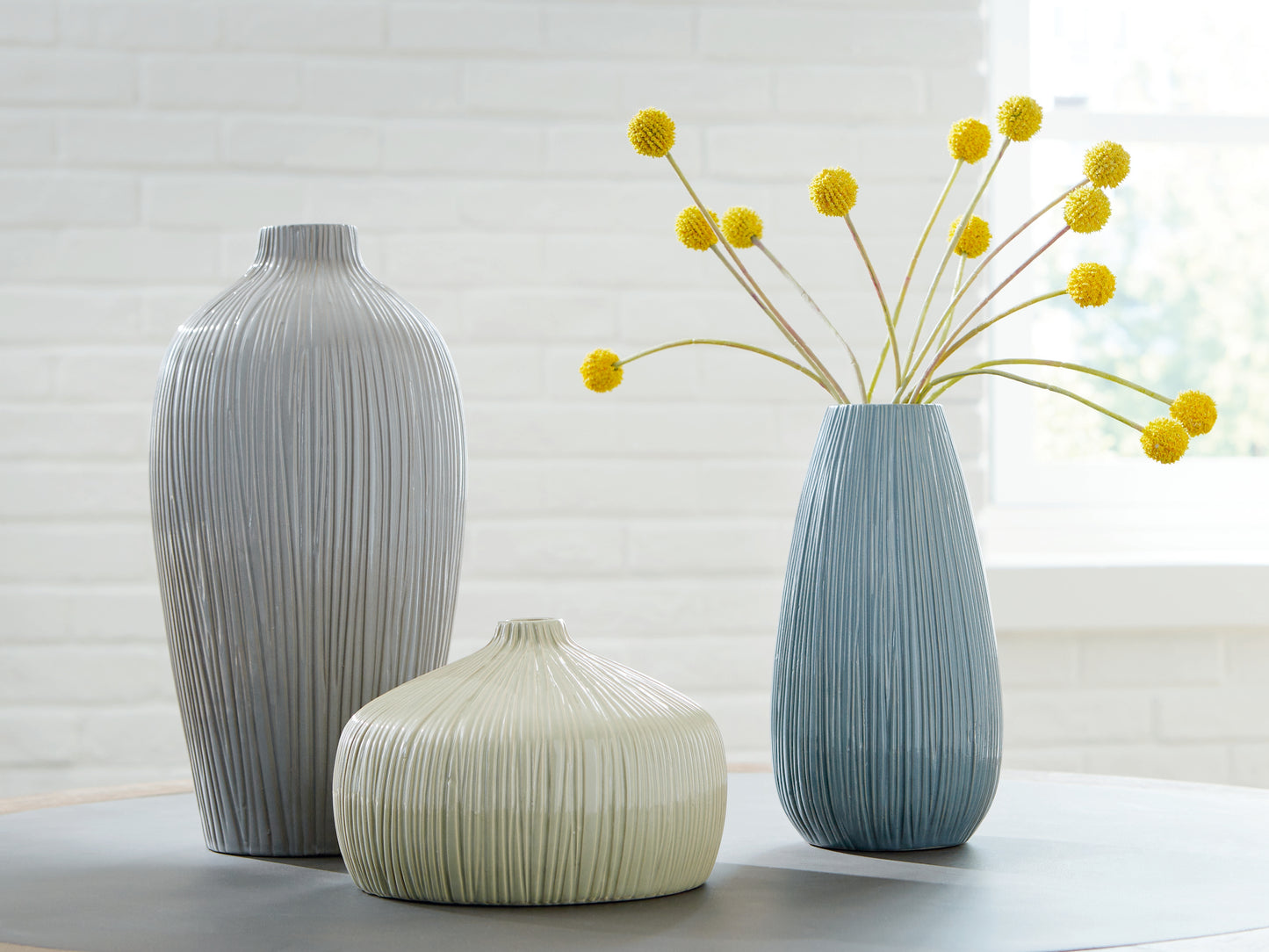 Cape Furniture Outlet - Ashley Furniture - Eiderman Vase - Vase Set (3/CN) - A2000913