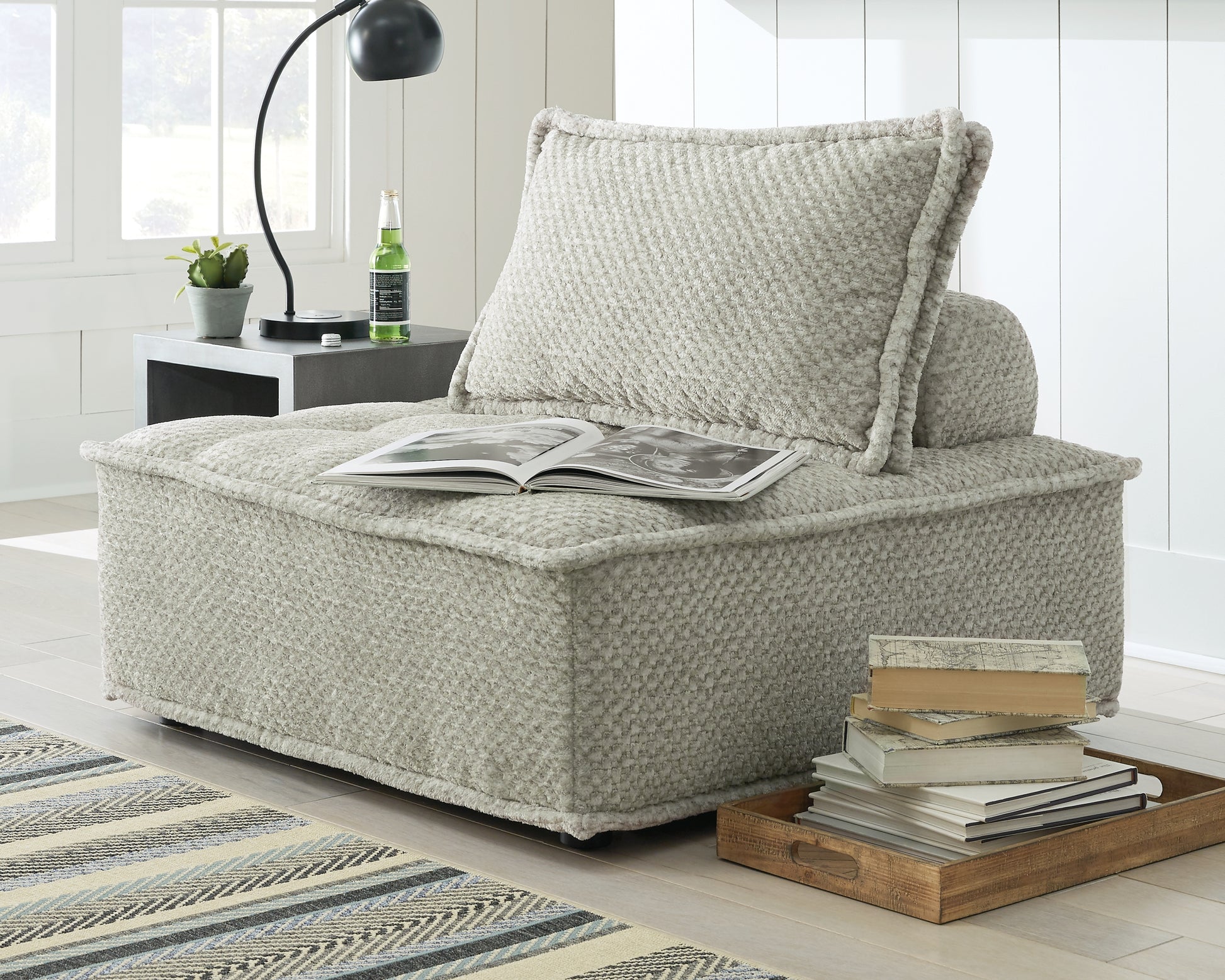 Cape Furniture Outlet - Ashley Furniture - Bales Accent Chair - Accent Chair / Navy - A3000662