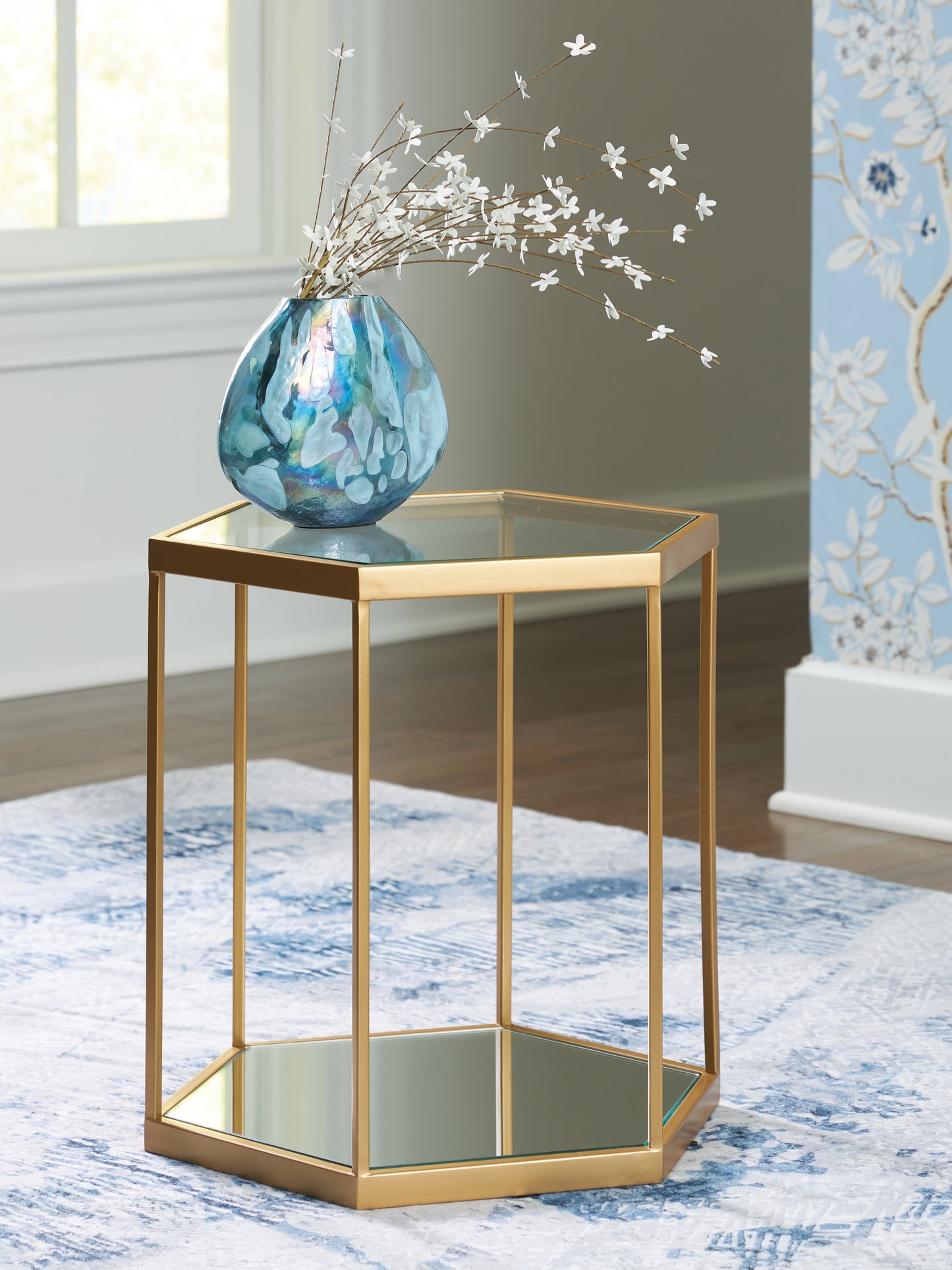 Cape Furniture Outlet - Ashley Furniture - Veerwick Accent Coffee Table - Accent Cocktail Table / Gold Finish - A4000661