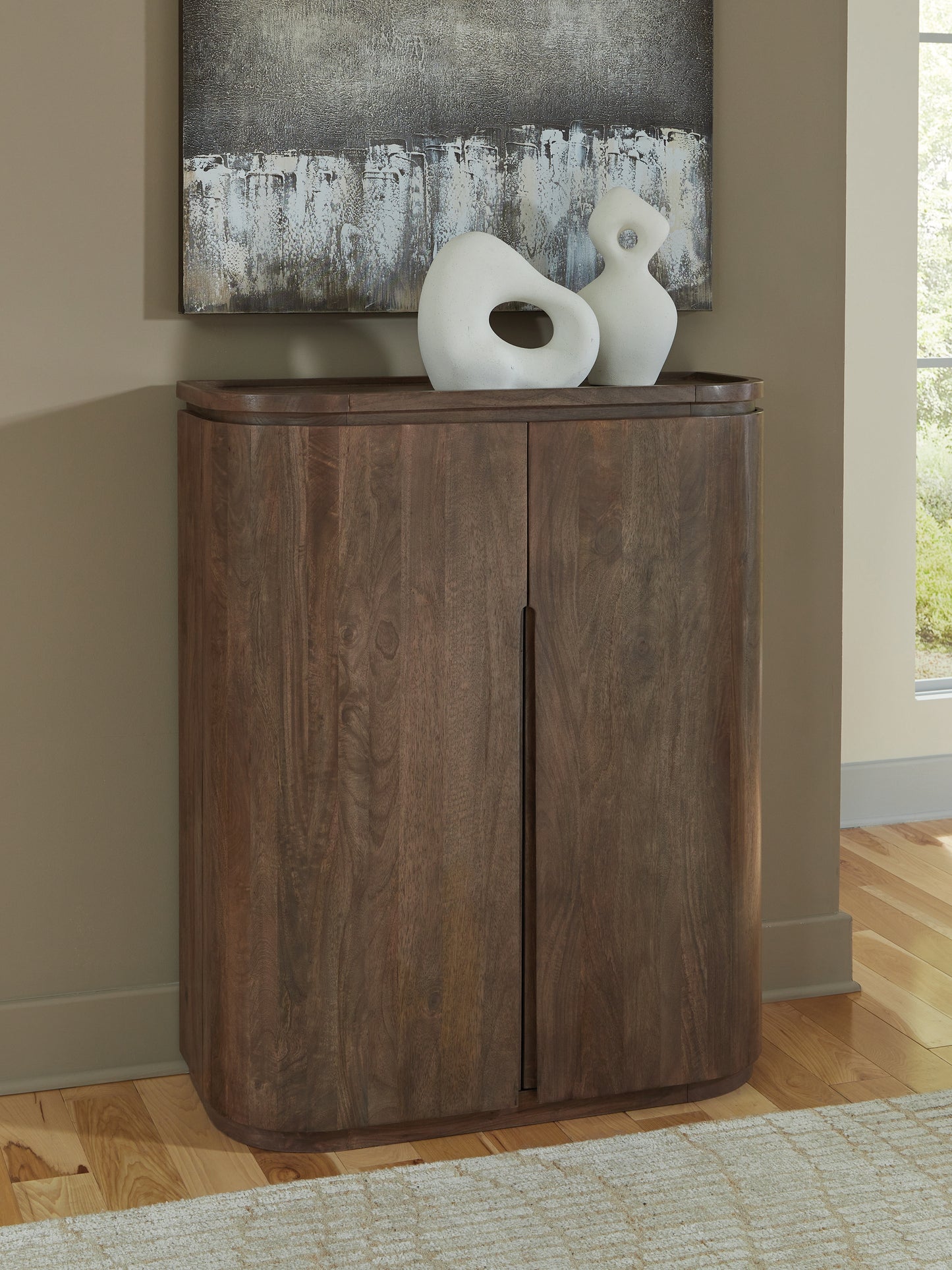 Cape Furniture Outlet - Ashley Furniture - Landermont Bar Cabinet - Bar Cabinet / Medium Brown - A4000697