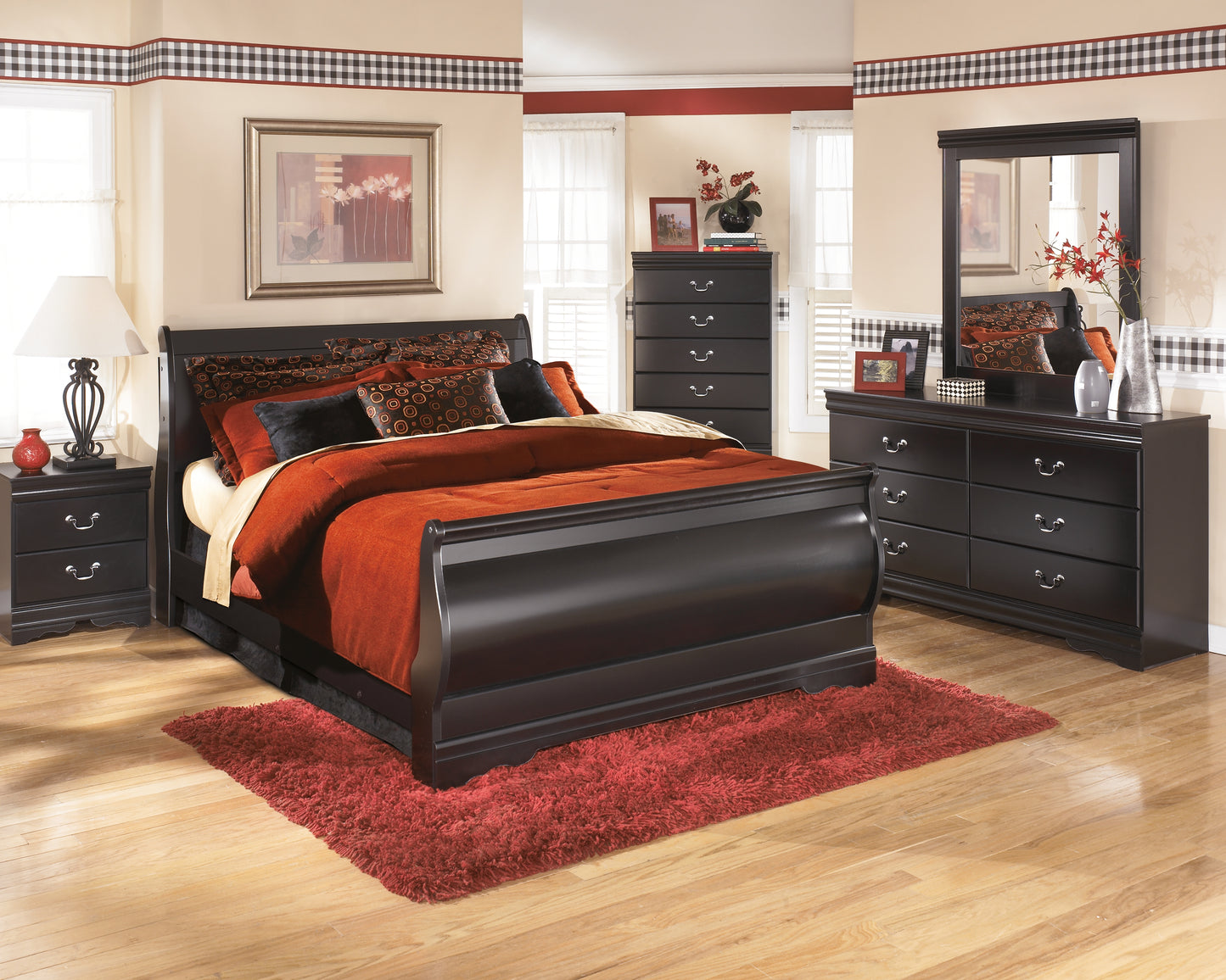 Cape Furniture Outlet - Ashley Furniture - Huey Vineyard Bedroom - Queen Sleigh Bed / Black - B128B4