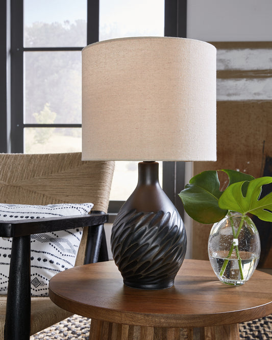 Cape Furniture Outlet - Ashley Furniture - Garinton Lighting - Ceramic Table Lamp (1/CN) / Cream - L180194