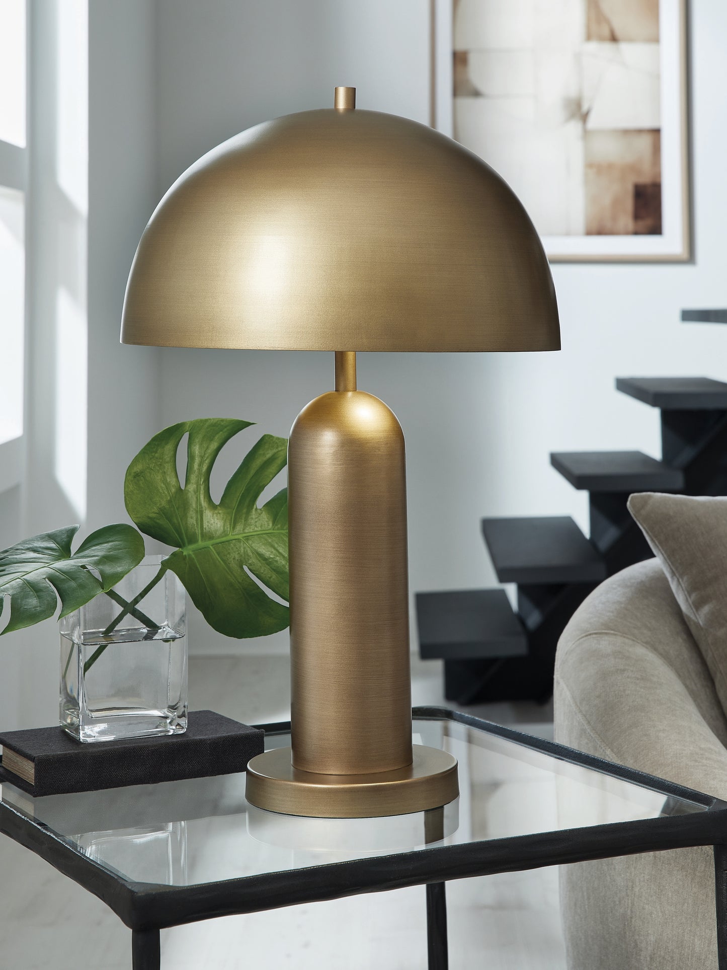 Cape Furniture Outlet - Ashley Furniture - Wendfield Lighting - Metal Table Lamp (1/CN) / Antique Gold Finish - L208514