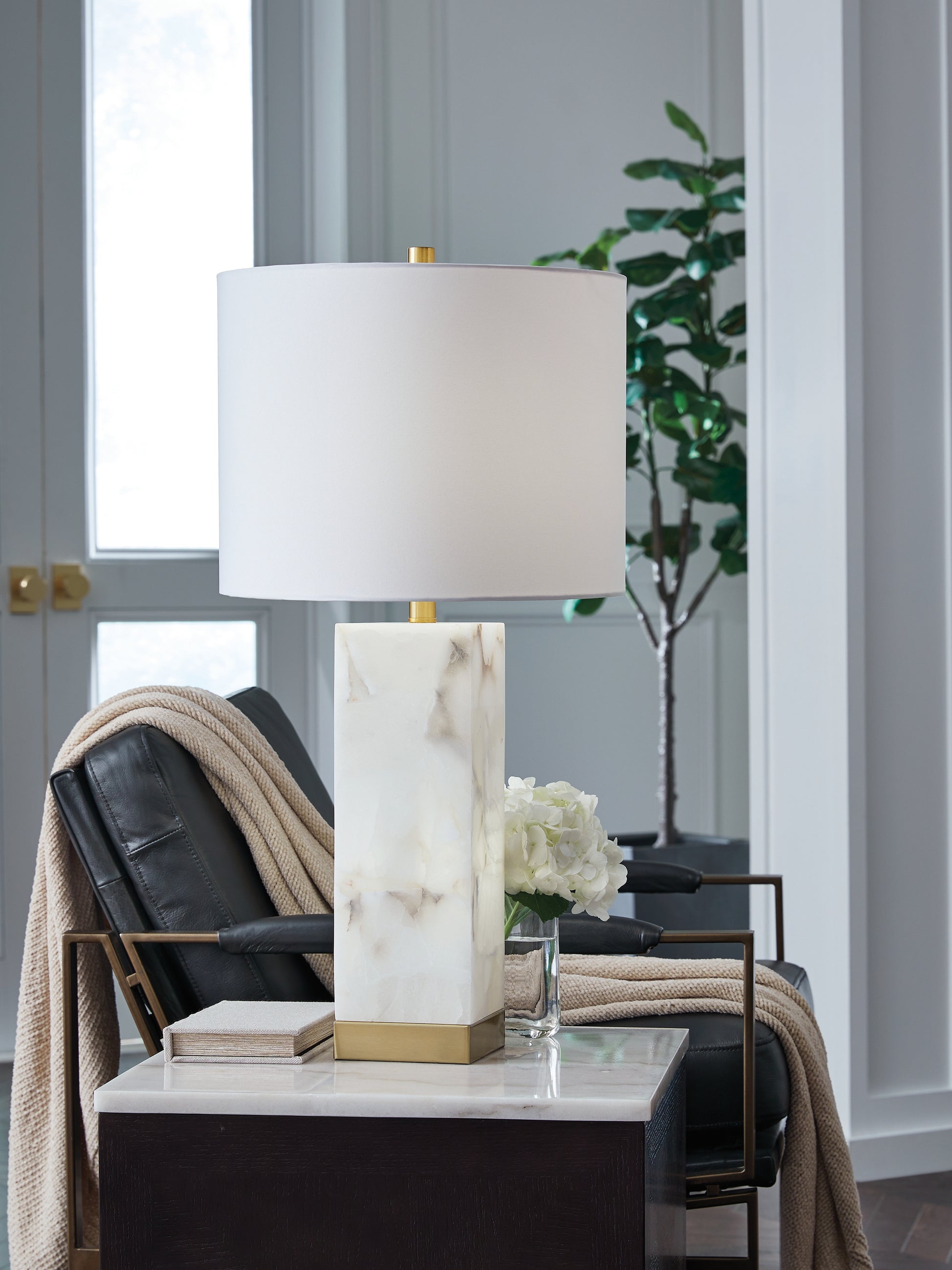Cape Furniture Outlet - Ashley Furniture - Linderfield Lighting - Alabaster Table Lamp (1/CN) / White/Gold Finish - L429094