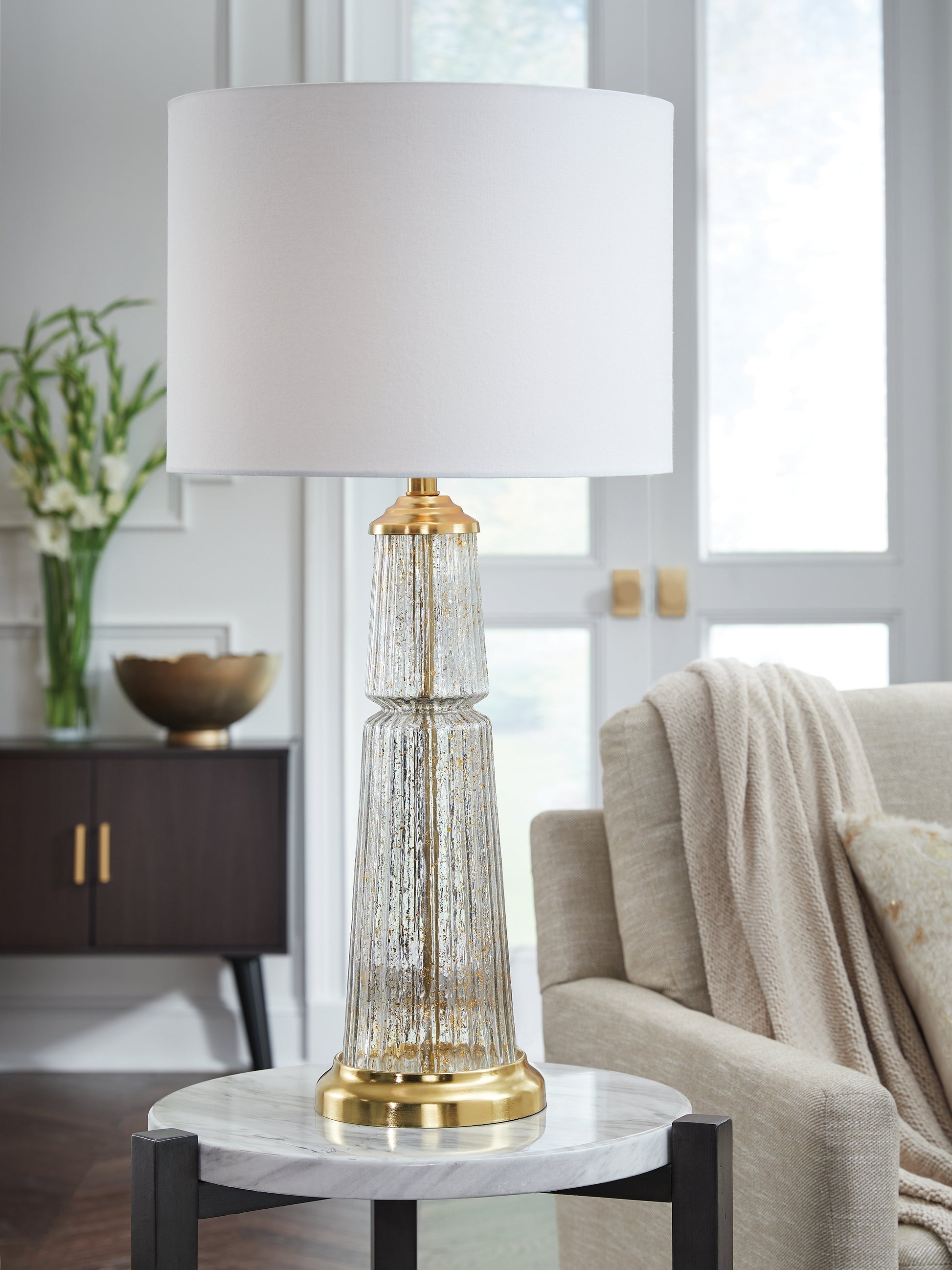 Cape Furniture Outlet - Ashley Furniture - Bakersboro Lighting - Glass Table Lamp (1/CN) / Clear/Gold Finish - L430884