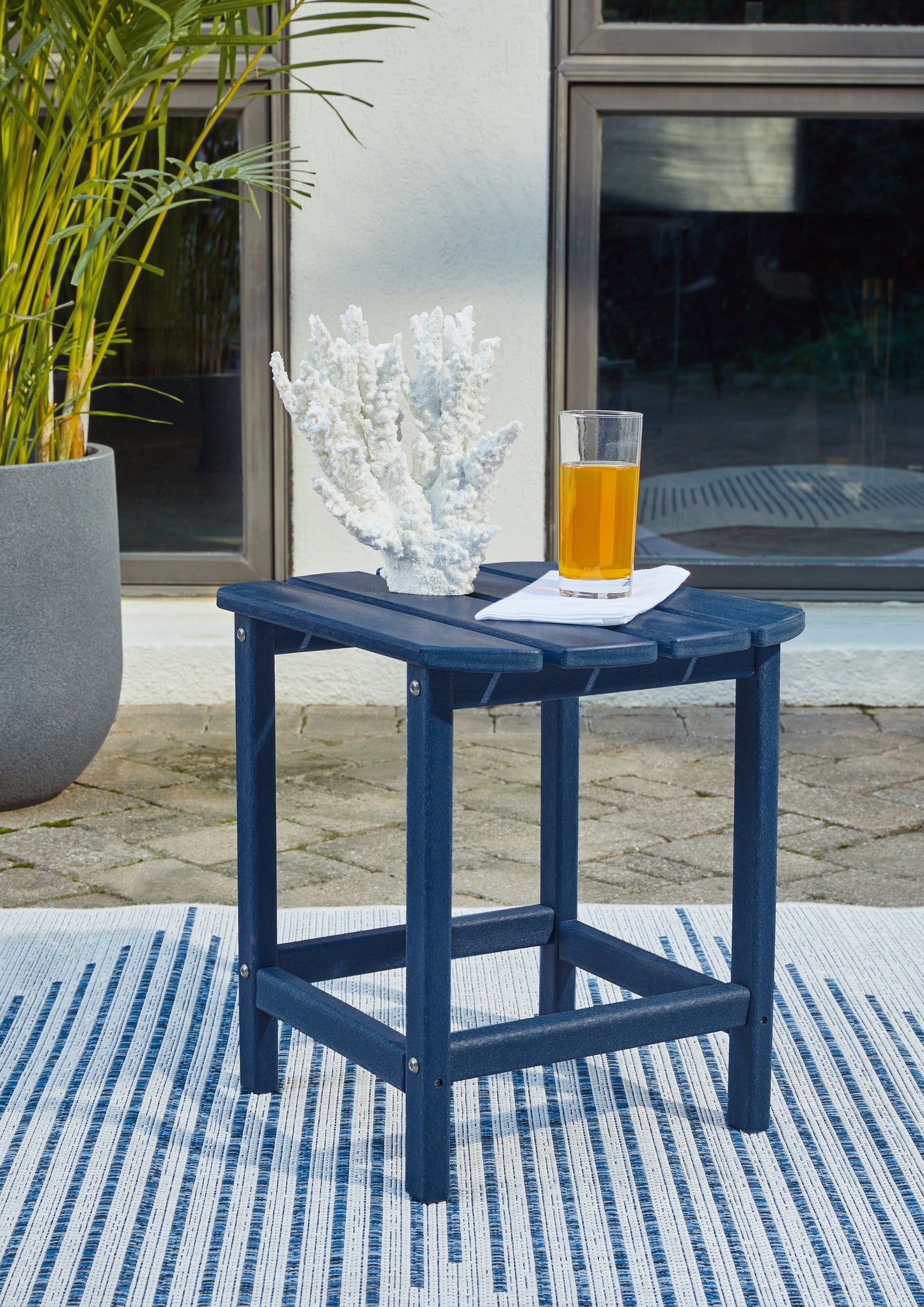 Cape Furniture Outlet - Ashley Furniture - Sundown Treasure Outdoor - End Table / Blue - P009-703