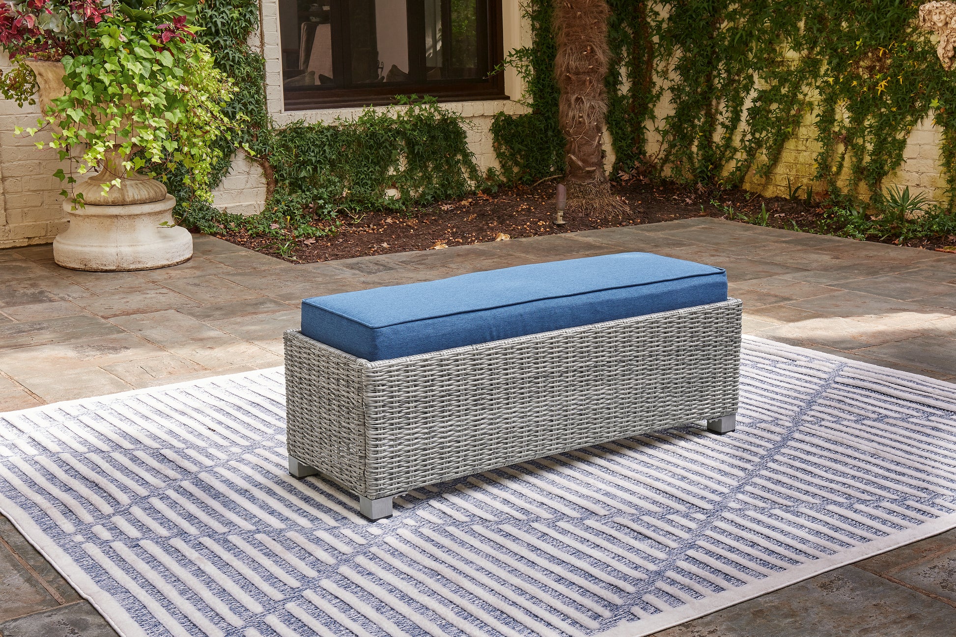 Cape Furniture Outlet - Ashley Furniture - Naples Beach Outdoor - RAF/LAF Loveseat w/CUSH (Set of 2) / Light Gray - P439-854