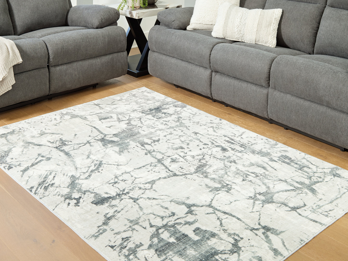 Cape Furniture Outlet - Ashley Furniture - Tobinbury Rug - Washable 8' x 10' Area Rug / Gray - R407421