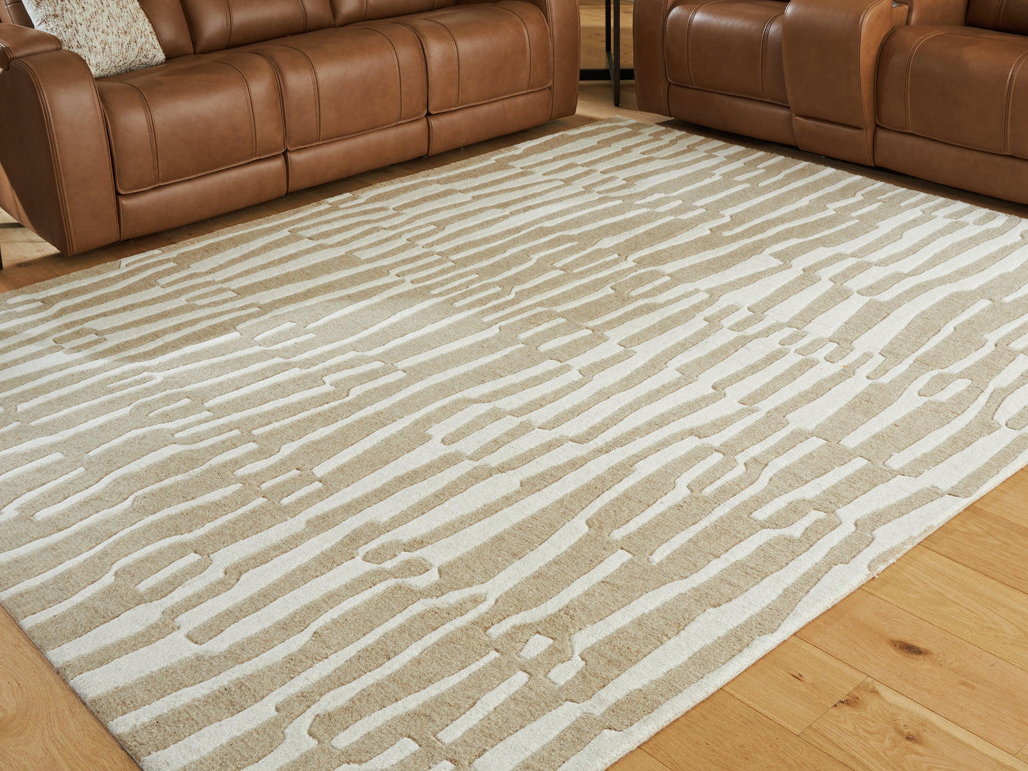 Cape Furniture Outlet - Ashley Furniture - Corrbell Rug - 7'8" x 10' Area Rug / Beige/White - R407631