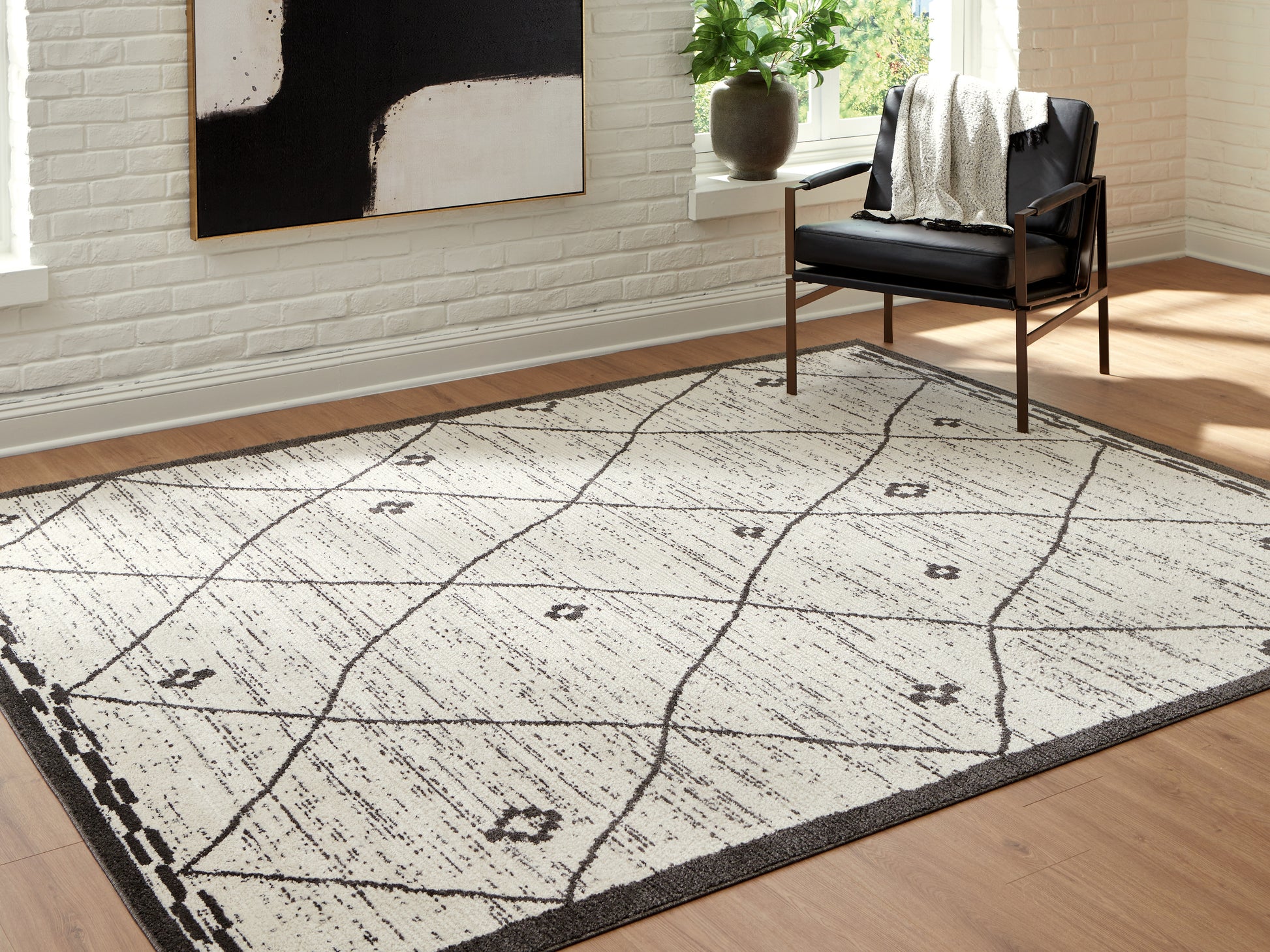 Cape Furniture Outlet - Ashley Furniture - Fenriston Rug - Large Rug - R408301