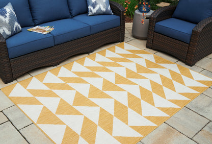 Cape Furniture Outlet - Ashley Furniture - Thomley Rug - 5' x 7' Rug / Ivory/Yellow - R900062