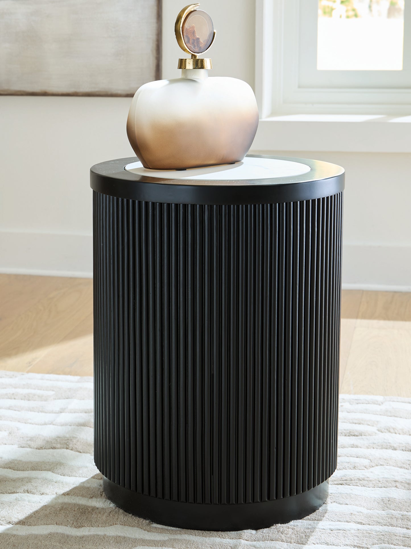 Cape Furniture Outlet - Ashley Furniture - Grayman End Table - Round End Table - T650-6