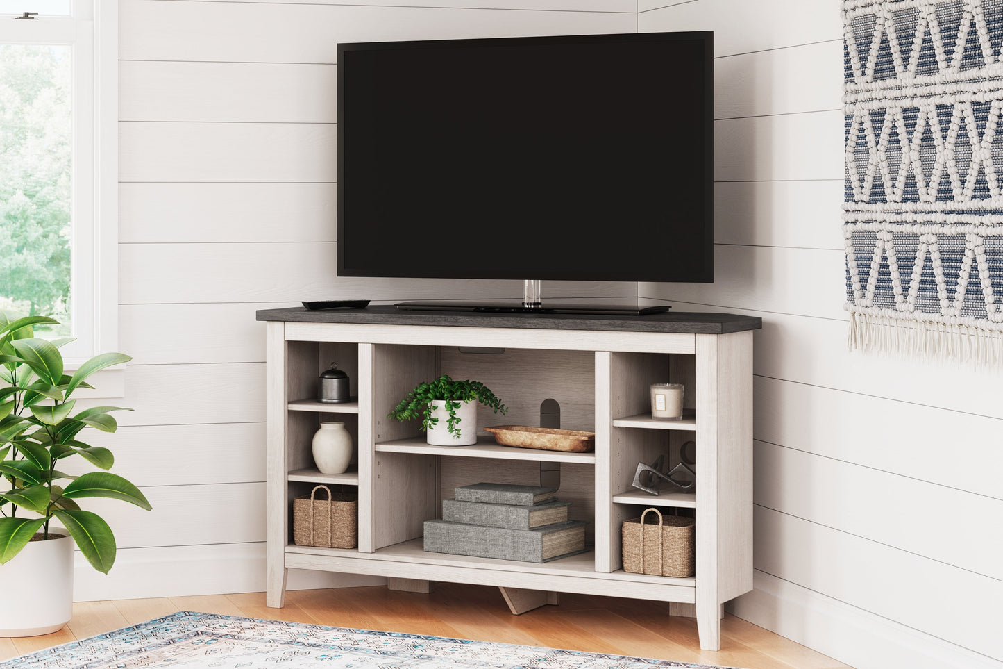 Dorrinson TV Stand